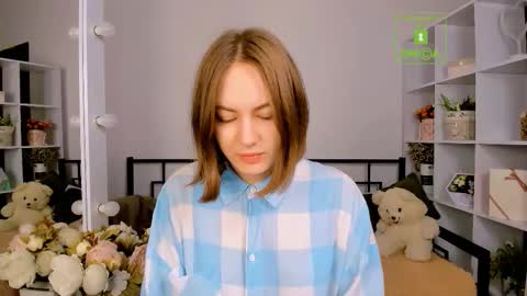elma_lily online show from December 2, 6:52 am