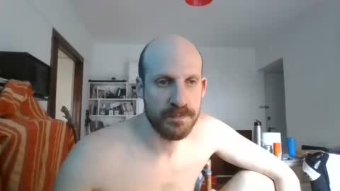 Snapshot of elmatirestrepo chatting on December 1, 9:15 pm Mati Restrepo online show from December 1, 9:15 pm