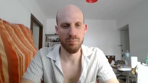 Snapshot of elmatirestrepo chatting on December 20, 7:39 pm Mati Restrepo online show from December 20, 7:39 pm