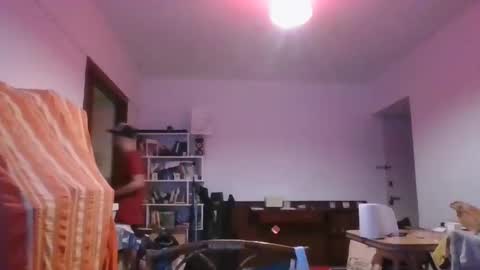 Snapshot of elmatirestrepo chatting on December 22, 1:01 am Mati Restrepo online show from December 22, 1:01 am