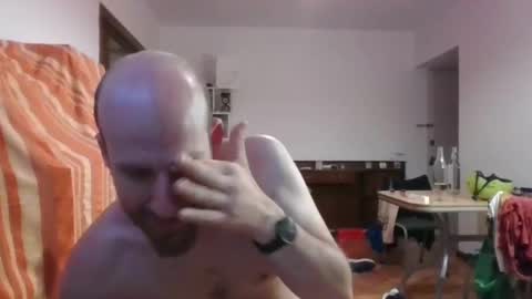 Snapshot of elmatirestrepo chatting on December 29, 11:39 pm Mati Restrepo online show from December 29, 11:39 pm