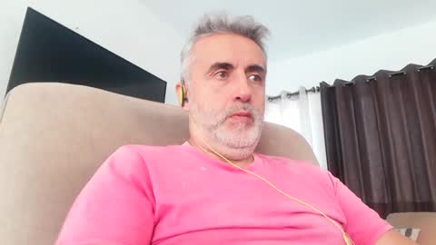 Snapshot of elmejorfvb2 chatting on December 5, 3:39 pm fer online show from December 5, 3:39 pm