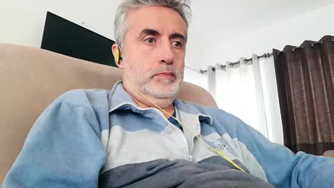 Snapshot of elmejorfvb2 chatting on January 13, 3:04 pm fer online show from January 13, 3:04 pm