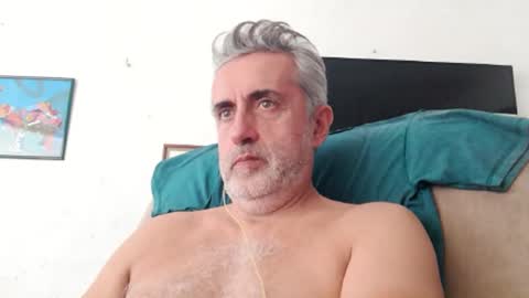 Snapshot of elmejorfvb2 chatting on February 3, 9:18 pm fer online show from February 3, 9:18 pm