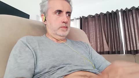 fer online show from September 11, 6:52 pm