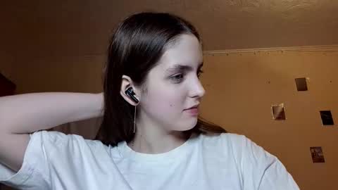 Snapshot of elmeraurora chatting on February 25, 2:27 pm Kate online show from February 25, 2:27 pm