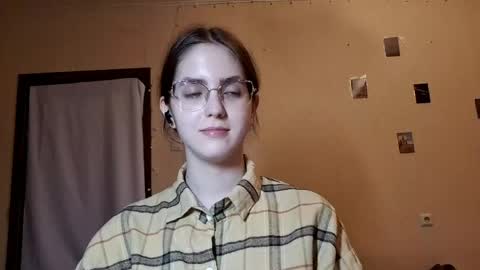 Kate online show from May 11, 4:04 pm