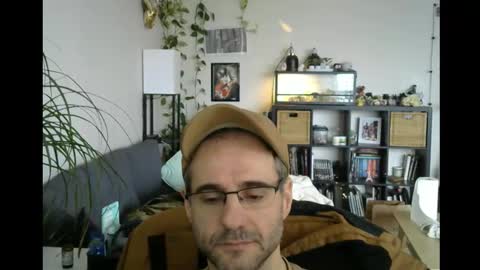 Snapshot of elmetatepeta chatting on March 6, 9:55 pm ElMetaTeDa online show from March 6, 9:55 pm