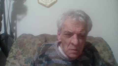 Snapshot of elmo191271 chatting on January 6, 8:01 pm elmo191271 online show from January 6, 8:01 pm