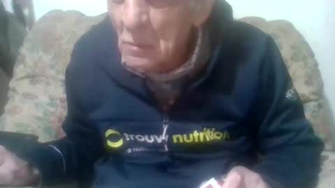 Snapshot of elmo191271 chatting on January 15, 5:12 am elmo191271 online show from January 15, 5:12 am