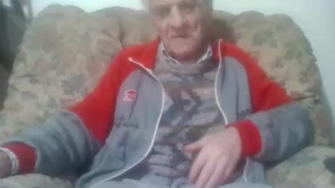 Snapshot of elmo191271 chatting on January 18, 1:20 am elmo191271 online show from January 18, 1:20 am