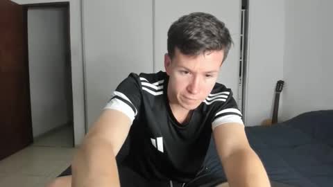 elnenedearg online show from October 15, 1:39 am