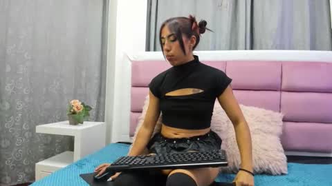 Eloisa  online show from April 14, 3:56 am