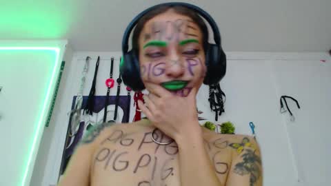 Chelsea  Please help me to reach 100 thumbs up online show from February 6, 10:32 pm