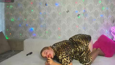 Elsa  online show from February 28, 7:37 am