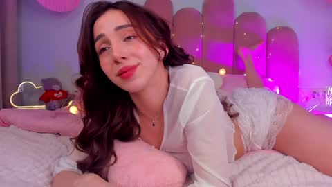 Snapshot of elsa_xo chatting on February 3, 2:36 am Michelle online show from February 3, 2:36 am
