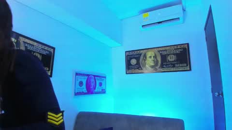 Elsa online show from January 29, 11:51 am