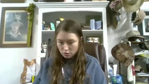 Elsie Rain online show from September 18, 4:47 am