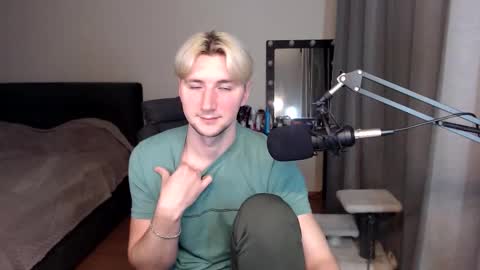 Elvin Vaenight online show from September 10, 9:37 pm