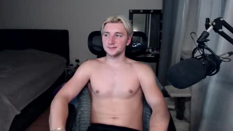 Elvin Vaenight online show from October 8, 10:40 pm