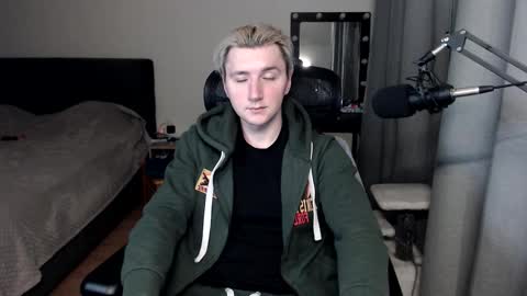 Elvin Vaenight online show from October 21, 12:44 am