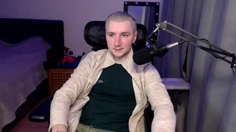 Elvin Vaenight online show from November 12, 9:14 pm