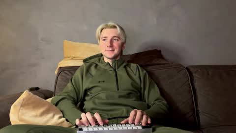 Elvin Vaenight online show from November 19, 10:54 pm