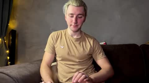 Elvin Vaenight online show from November 27, 11:40 pm