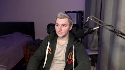 Elvin Vaenight online show from November 29, 11:19 pm