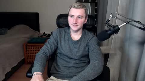 Elvin Vaenight online show from December 4, 11:35 pm