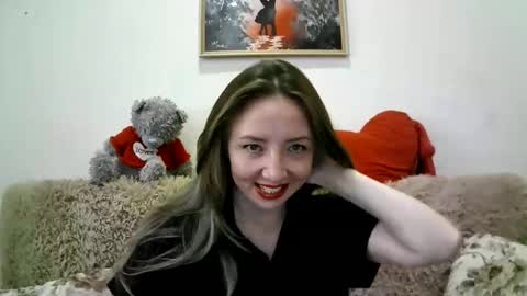 Snapshot of elvinasweet chatting on October 15, 5:51 am ElvinaSweet online show from October 15, 5:51 am