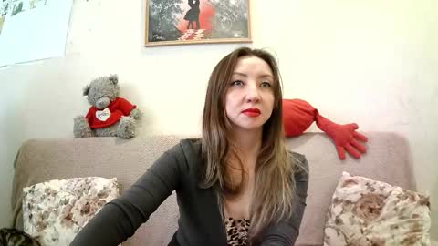 ElvinaSweet online show from February 3, 6:40 am