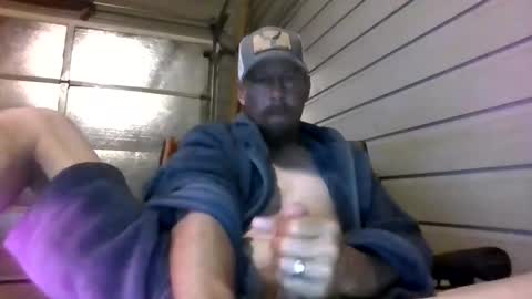 elwooood7 online show from April 25, 1:41 pm