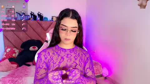 Snapshot of ely_w1 chatting on May 25, 10:43 am ely_w1 online show from May 25, 10:43 am
