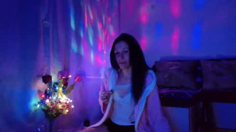 Snapshot of elysasun chatting on January 21, 12:04 am Elisa online show from January 21, 12:04 am