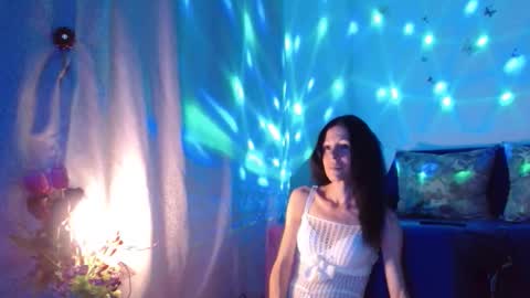 Snapshot of elysasun chatting on September 13, 6:08 pm Elisa online show from September 13, 6:08 pm