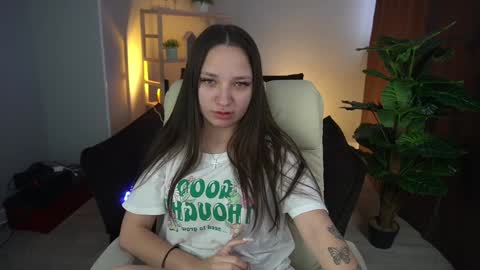 Call me Elis online show from December 12, 10:13 am