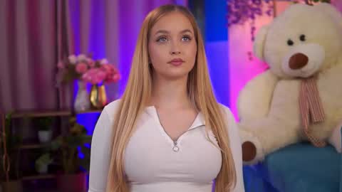 Elyssa online show from January 8, 8:11 pm