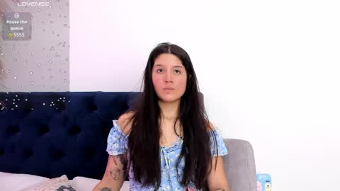 A N D R E A online show from April 2, 2:20 am