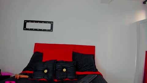 ema garcia  online show from November 2, 11:23 am