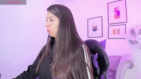 Ema louisx  online show from January 27, 12:16 pm