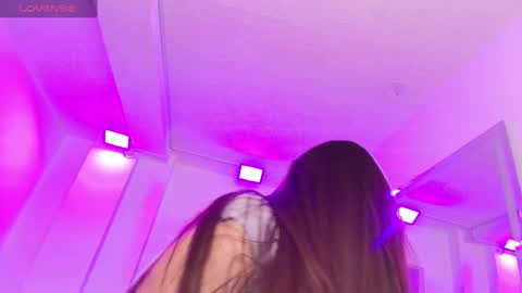 Ema louisx  online show from March 5, 11:49 am