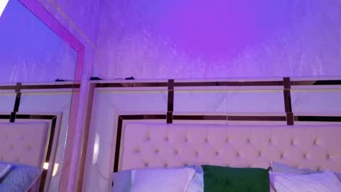 Snapshot of emaa2_sm chatting on May 18, 3:02 am emaa2_sm online show from May 18, 3:02 am