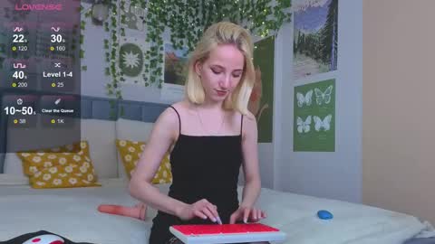 Emma online show from October 10, 12:26 pm