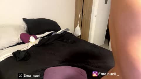emanuell___ online show from April 14, 12:49 am