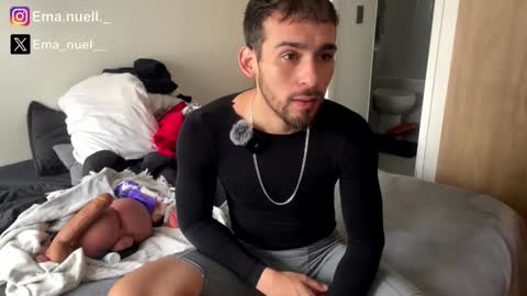 emanuell___ online show from April 22, 1:12 pm