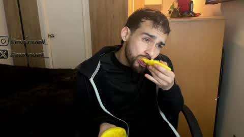emanuell___ online show from June 15, 10:56 pm