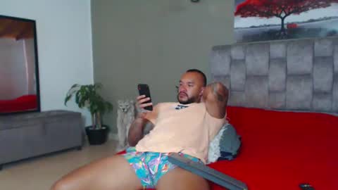 Snapshot of emanuelspencer chatting on January 15, 6:51 pm emanuelspencer online show from January 15, 6:51 pm