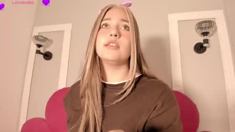 Ana  online show from December 17, 2:01 am