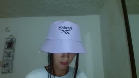 Snapshot of ember57607 chatting on February 4, 7:11 pm ember57607 online show from February 4, 7:11 pm